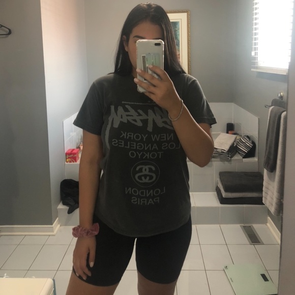 STUSSY Graphic Oversized T-shirt - Picture 3 of 4